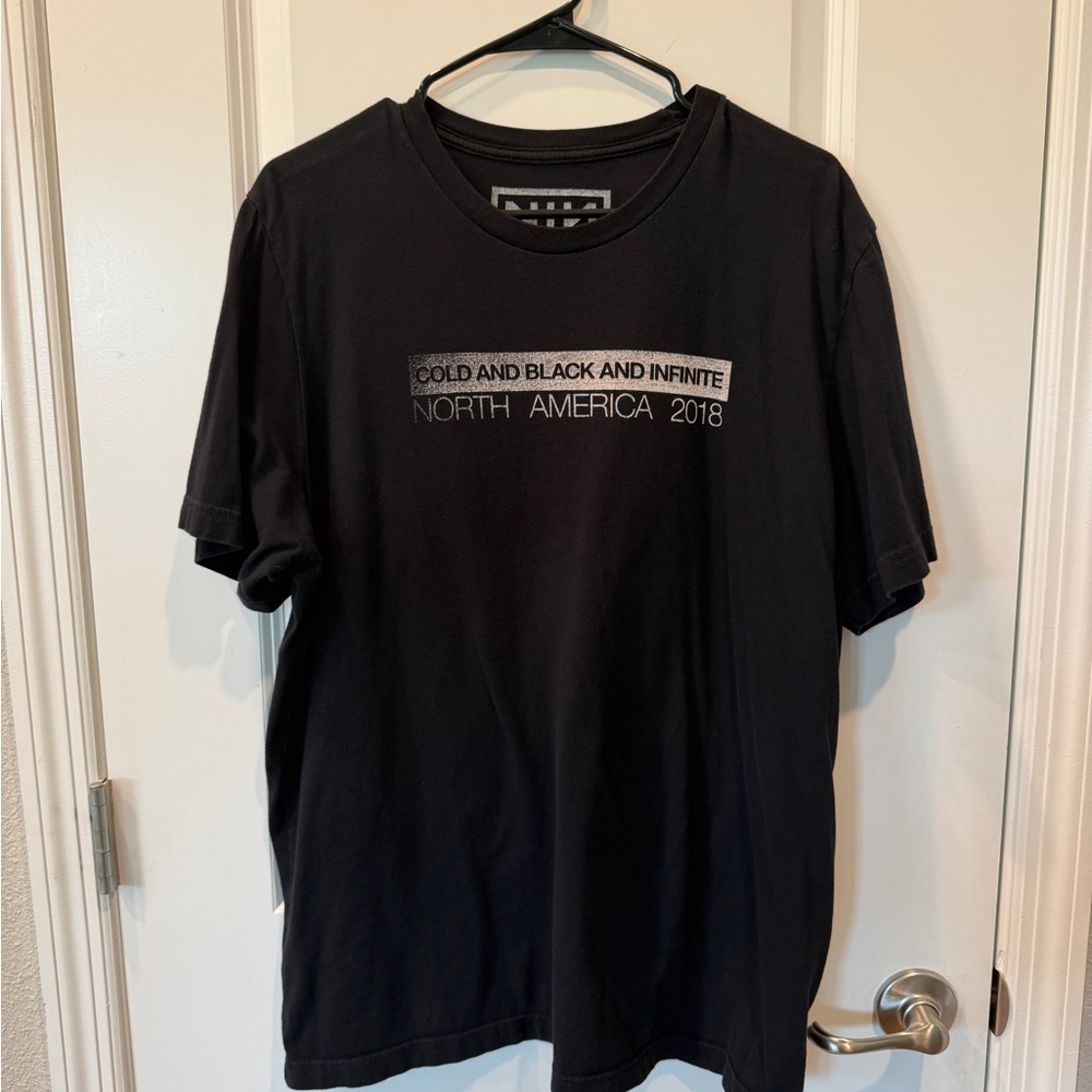 Mens XL Nine Inch Nails 2018 tour Tshirt